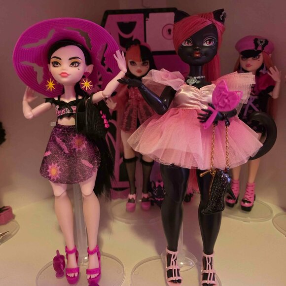 Monster High Doll Lot Draculaura and Catty Noir - Picture 1 of 1
